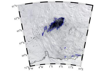 Photo of giant gap in the sea ice