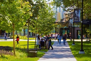 photo of students at UTM campus